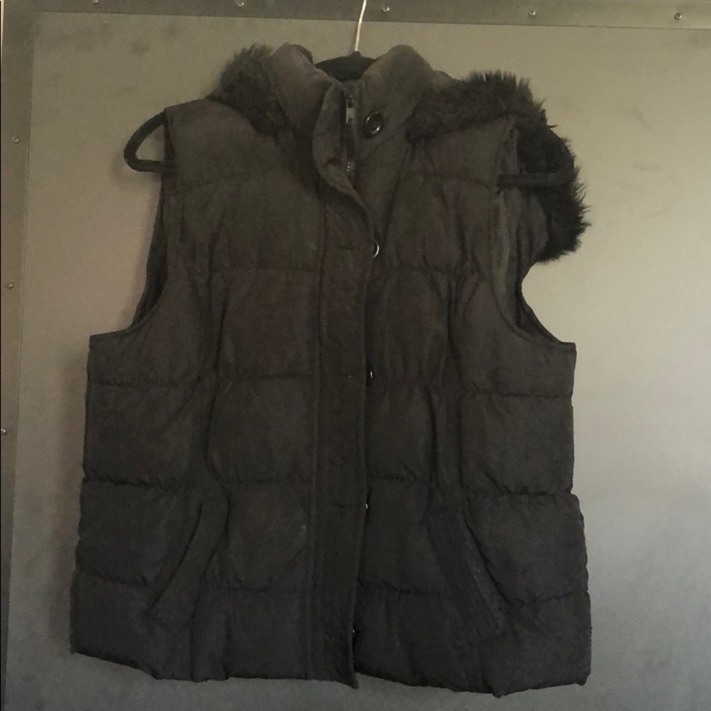Women’s Arizona brand black vest
